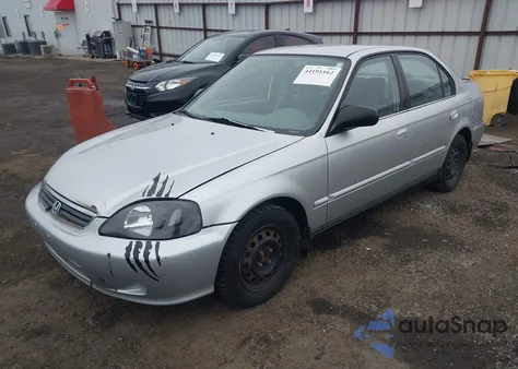 2000 Honda Civic Value Package z USA, uszkodzony, nr VIN 2HGEJ6615YH592686